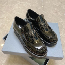 Prada Low Shoes